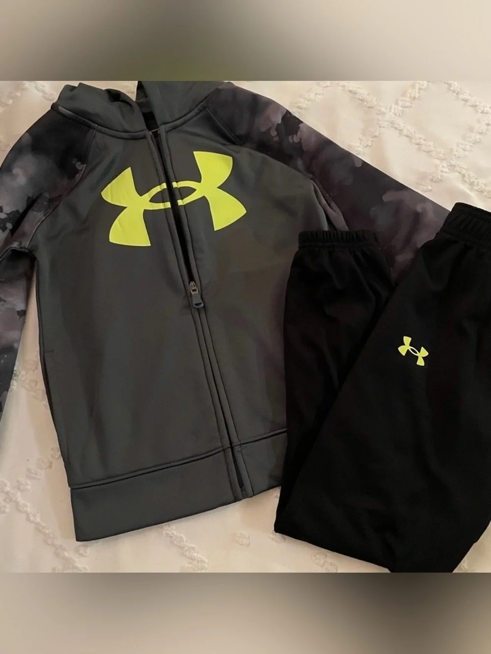 Under Armour Boys' Camo Raglan Full-Zip Hoodie Set